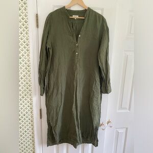 Perfect for summer! Midi length khaki green linen dress in excellent condition